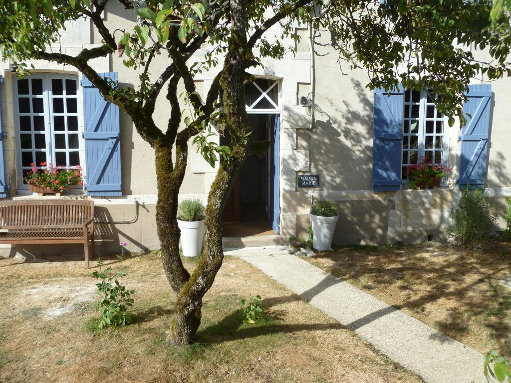 Droux Maison Marie מראה חיצוני תמונה